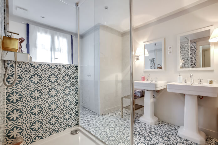 salle de bains carrelage carreau de ciment